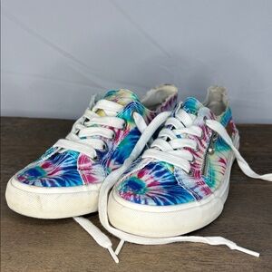 Blowfish Malibu Colorful Tie-Dye Sneakers 7.5